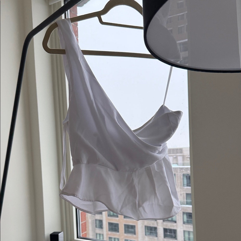 superdown White Asymmetrical Top